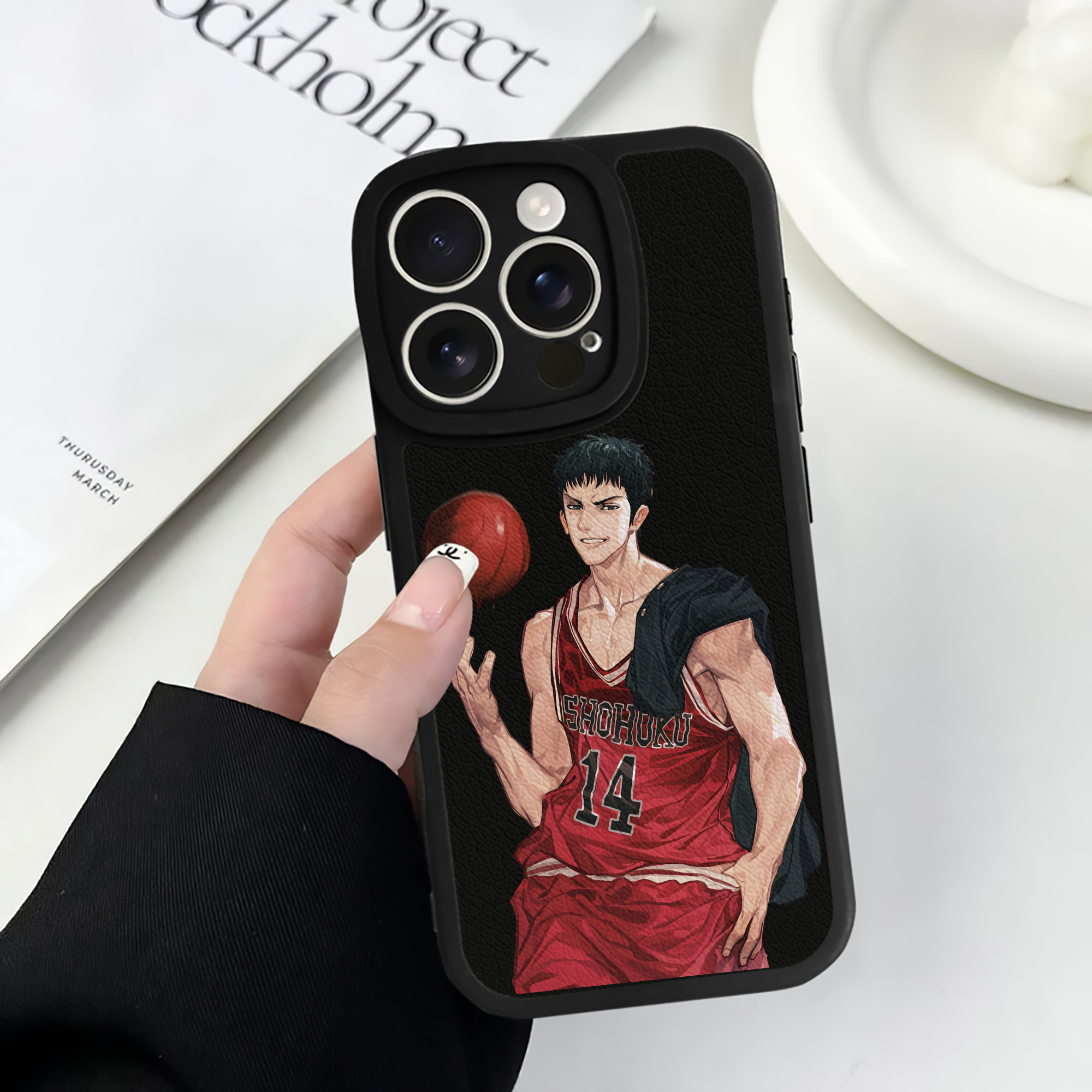 （画像用） SLAM DUNK／スラムダンク 【iPhone 16シリーズ対応】シリコンスマホケース（レザー調） 材質：シリコン